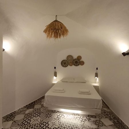 Cycladic Center Cave Rooms Φηρά Εξωτερικό φωτογραφία